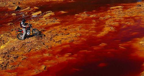 Fotografia de tmoto - Galeria Fotografica: Rio tinto - Foto: 	tinto1							