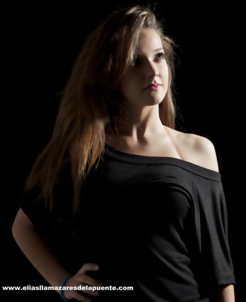 Fotografia de Llamazares de la Puente - Galeria Fotografica: RETRATOS FEMENINOS - Foto: 