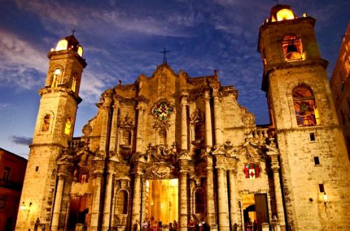 Fotografia de TravelClimbing - Galeria Fotografica: Suea el Malecn... - Foto: La Espaa vieja...