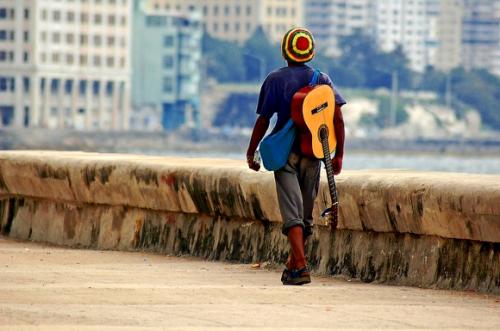 Fotografia de TravelClimbing - Galeria Fotografica: Suea el Malecn... - Foto: A ritmo de sueos...