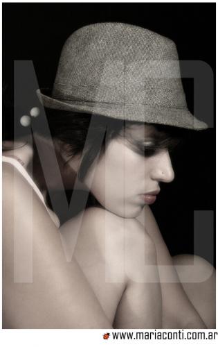 Fotografia de Maria Conti - Galeria Fotografica: :::Retratos::: - Foto: Carolina
