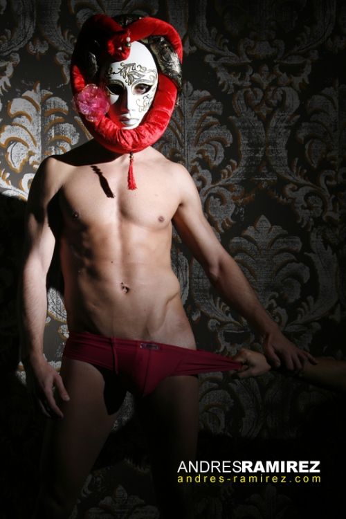 Fotografia de ANDRS RAMREZ  photographer - Galeria Fotografica: HUNGER FOR GLORY - Foto: 