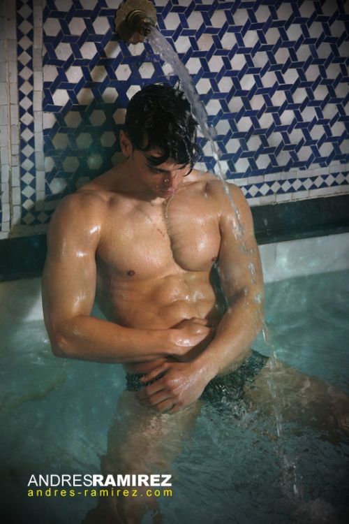 Fotografia de ANDRS RAMREZ  photographer - Galeria Fotografica: HUNGER FOR GLORY - Foto: 