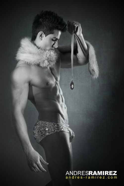 Fotografia de ANDRS RAMREZ  photographer - Galeria Fotografica: HUNGER FOR GLORY - Foto: 