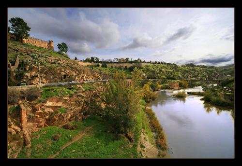 Fotografia de Andrs Moya - Galeria Fotografica: Toledo - Foto: View on a river