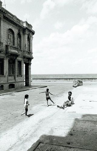 Fotografia de Quini Quintero - Galeria Fotografica: Un Anlisis de la Percepcin - Foto: Habana Vieja