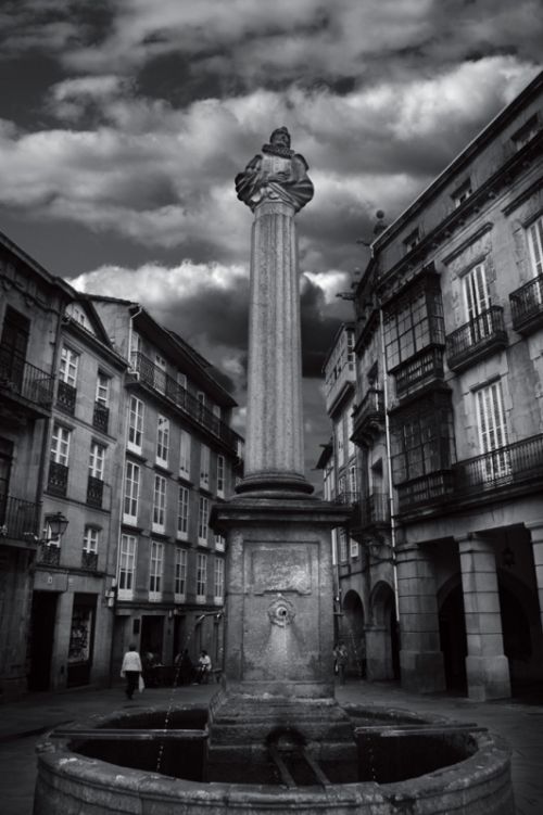 Fotografia de Valcrcel, fotgraf - Galeria Fotografica: pobles - Foto: plaa Cervantes