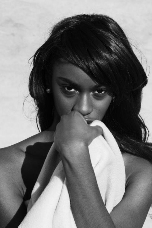 Fotografia de peter cipov - Galeria Fotografica: retrato - Foto: black magic woman