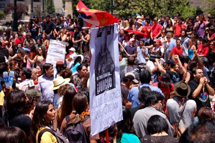 Fotografia de mogrol - Galeria Fotografica: CHILE (La muerte de un dictador) - Foto: 