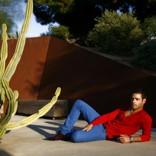 Fotografia de BRUNO LLOVERA - Galeria Fotografica: MODA - Foto: AGUSTIN GONZALEZ