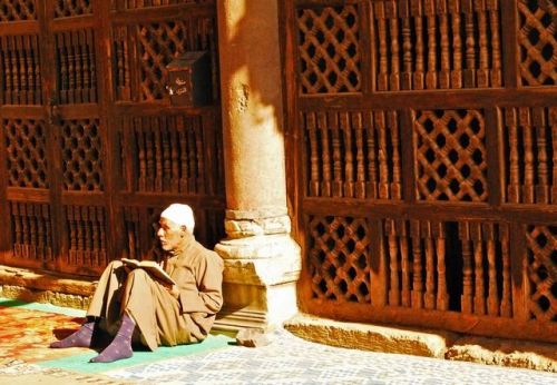 Fotografia de E.Sanchis - Galeria Fotografica: Cairo - Foto: Lectura