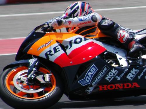 Fotografia de Yago Lavandeira - Galeria Fotografica: Motociclismo - Foto: moto1