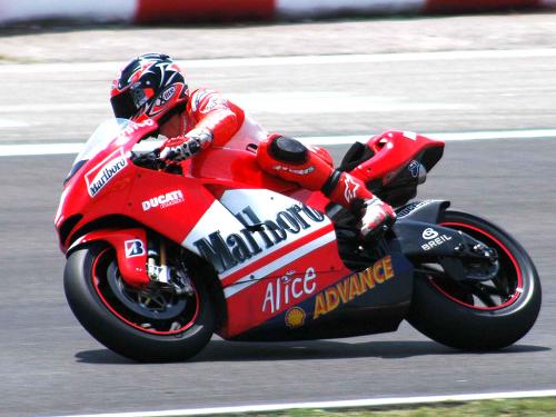 Fotografia de Yago Lavandeira - Galeria Fotografica: Motociclismo - Foto: 