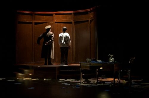 Fotografia de La General fotografos - Galeria Fotografica:  Cartas de amor a Stalin  - Foto: 