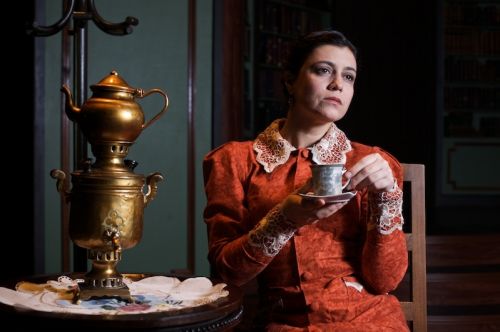 Fotografia de La General fotografos - Galeria Fotografica:  Cartas de amor a Stalin  - Foto: 