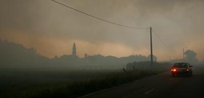 Fotografia de pelu vidal - Galeria Fotografica: ARDE GALICIA - Foto: 