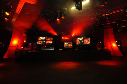 Fotografia de four factory productions - Galeria Fotografica: lo cerramos para ti - Foto: 