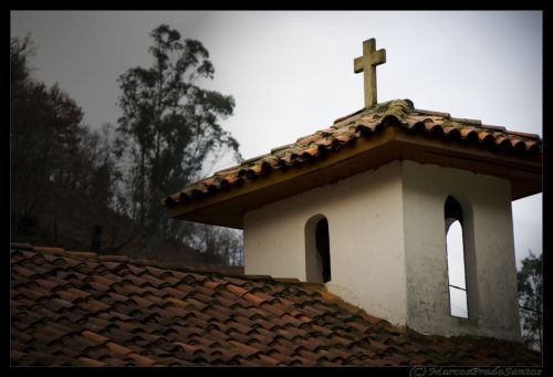 Fotografia de Marcos prado santos - Galeria Fotografica: Fotos de una serie sobre zonas, y arquitectura abandonadas en asturias-El entrego - Foto: 
