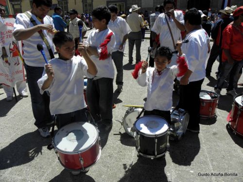 Fotografia de Guido Acua Bonilla - Galeria Fotografica: Nios de la Virgen del Rosario de Andacollo - Foto: 