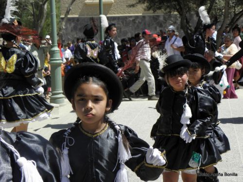 Fotografia de Guido Acua Bonilla - Galeria Fotografica: Nios de la Virgen del Rosario de Andacollo - Foto: 