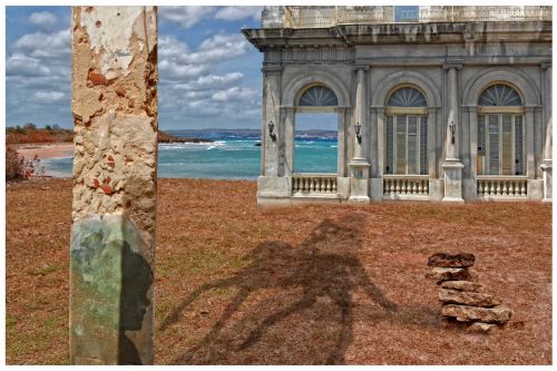 Fotografia de Abimagen64 - Galeria Fotografica: Una almohada surrealista - Foto: El caballero y la nia.