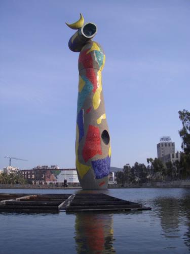 Fotos menos valoradas » Foto de Arnau Selga - Galería: Barcelona - Fotografía: Dona i ocell. Parc