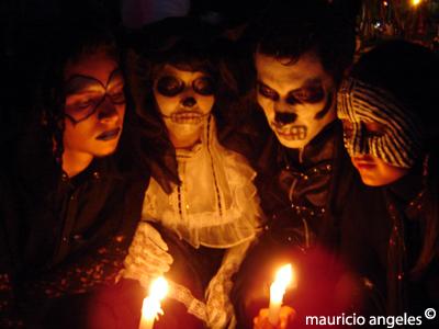 Fotos menos valoradas » Foto de yei-atl - Galería: El espritu que nos convoca - Fotografía: los visitantes