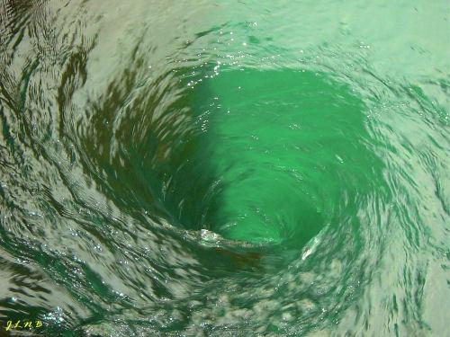 Fotos menos valoradas » Foto de vagabu - Galería: Diversidad en la naturaleza. - Fotografía: Remolino