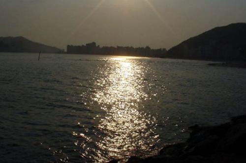 Fotos menos valoradas » Foto de neusa - Galería: JANELA PRIVILEGIADA - Fotografía: O ENTARDECER