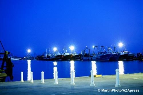 Fotografías mas votadas » Autor: Sin Nombre - Galería: Lugares con vida prpia - Fotografía: Puerto de Roses - 
