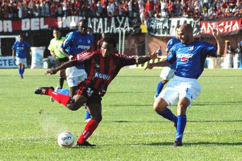 Fotos menos valoradas » Foto de Luis Robayo - Galería: Ccuta Deportivo, ms que un equipo de futbol - Fotografía: Enfrentando a Mill