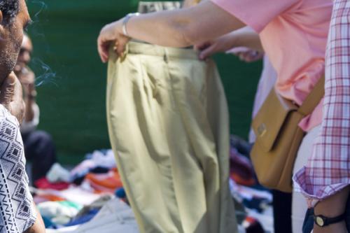 Fotos menos valoradas » Foto de Sin Nombre - Galería: Mercado ambulante - Fotografía: Posible comprador 