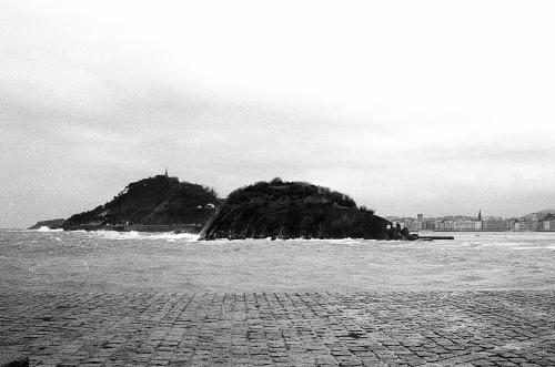 Fotos mas valoradas » Foto de Eduardo Vera Tlaloc - Galería: Viajes y Paisajes en Blanco y Negro - Fotografía: Donostia 2