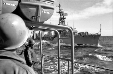 Fotos mas valoradas » Foto de J. A. Carmona - Galería: Armada espaola 1972/73 - Fotografía: Maniobra