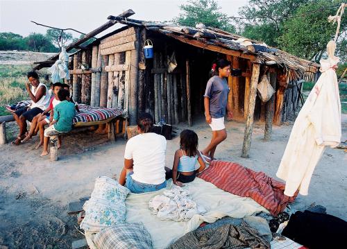 Fotografías mas votadas » Autor: Amadeo Velazquez - Galería: Pueblo indigena Enxet-Paraguay - Fotografía: en la casa