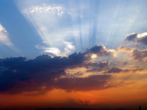 Fotografías mas votadas » Autor: apariciones - Galería: Viajes y Naturaleza - Fotografía: Atardecer en la Cd